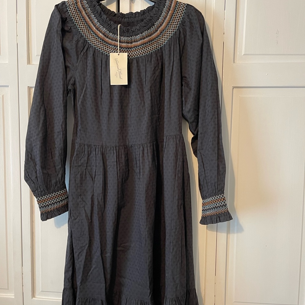 NWT Universal Thread Women's Dark Gray Embroidered Long Peasant Dress Xsmall